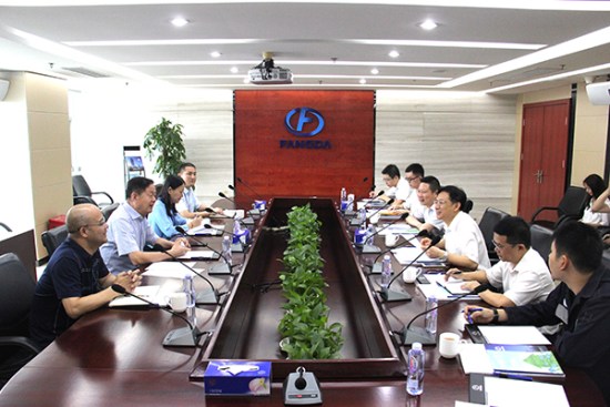 深圳市南山區(qū)供電局黨委書記、局長(zhǎng)李小明一行到方大集團(tuán)調(diào)研